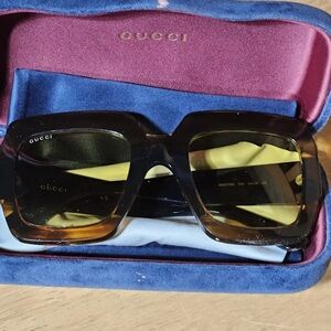 Gucci Interlocking GG Oversized Sunglasses GG0178S